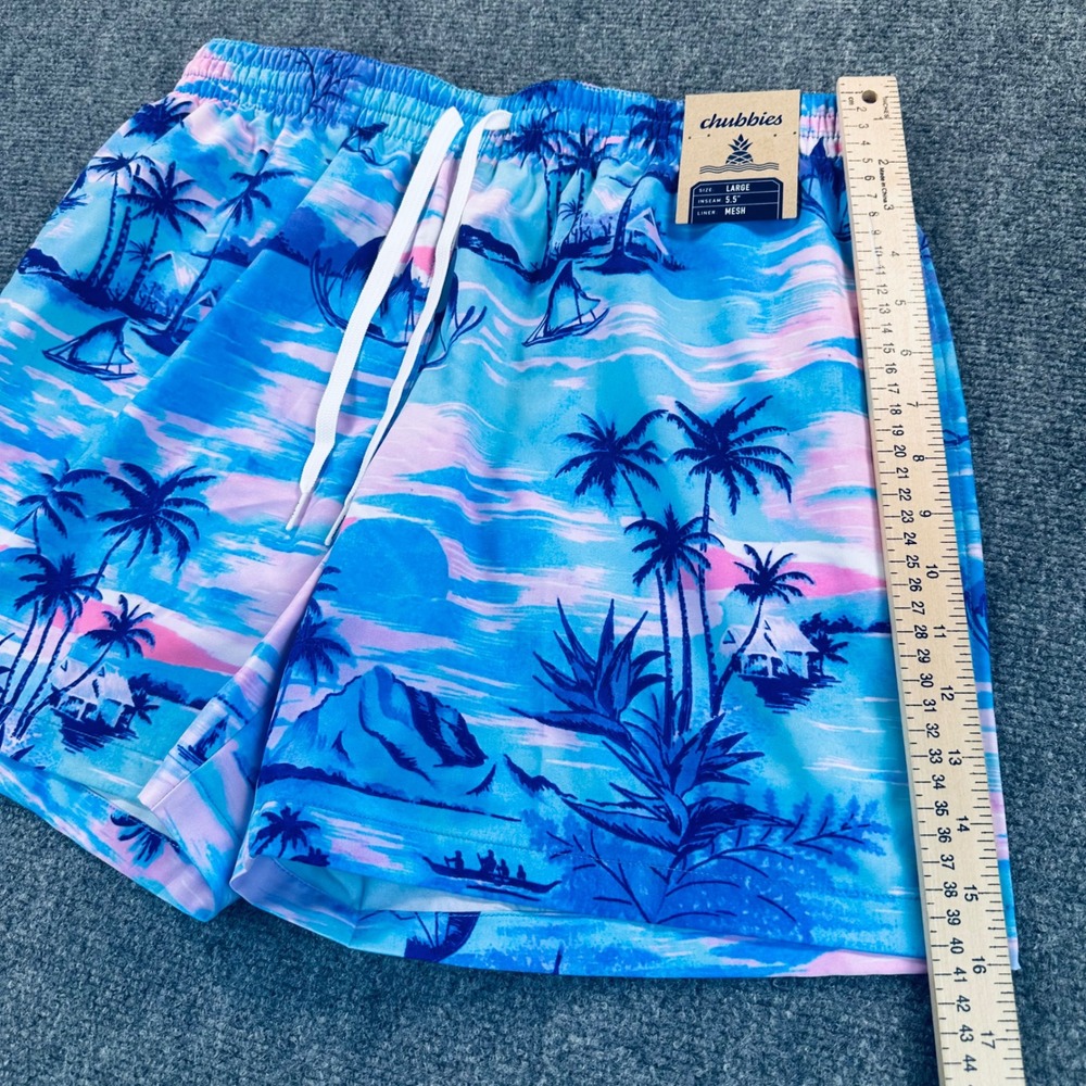 Chubbies Mens XL 5.5" Mesh Lined She's Got A Ticket To Tides Classic Swim Trunks - Picture 11 of 14